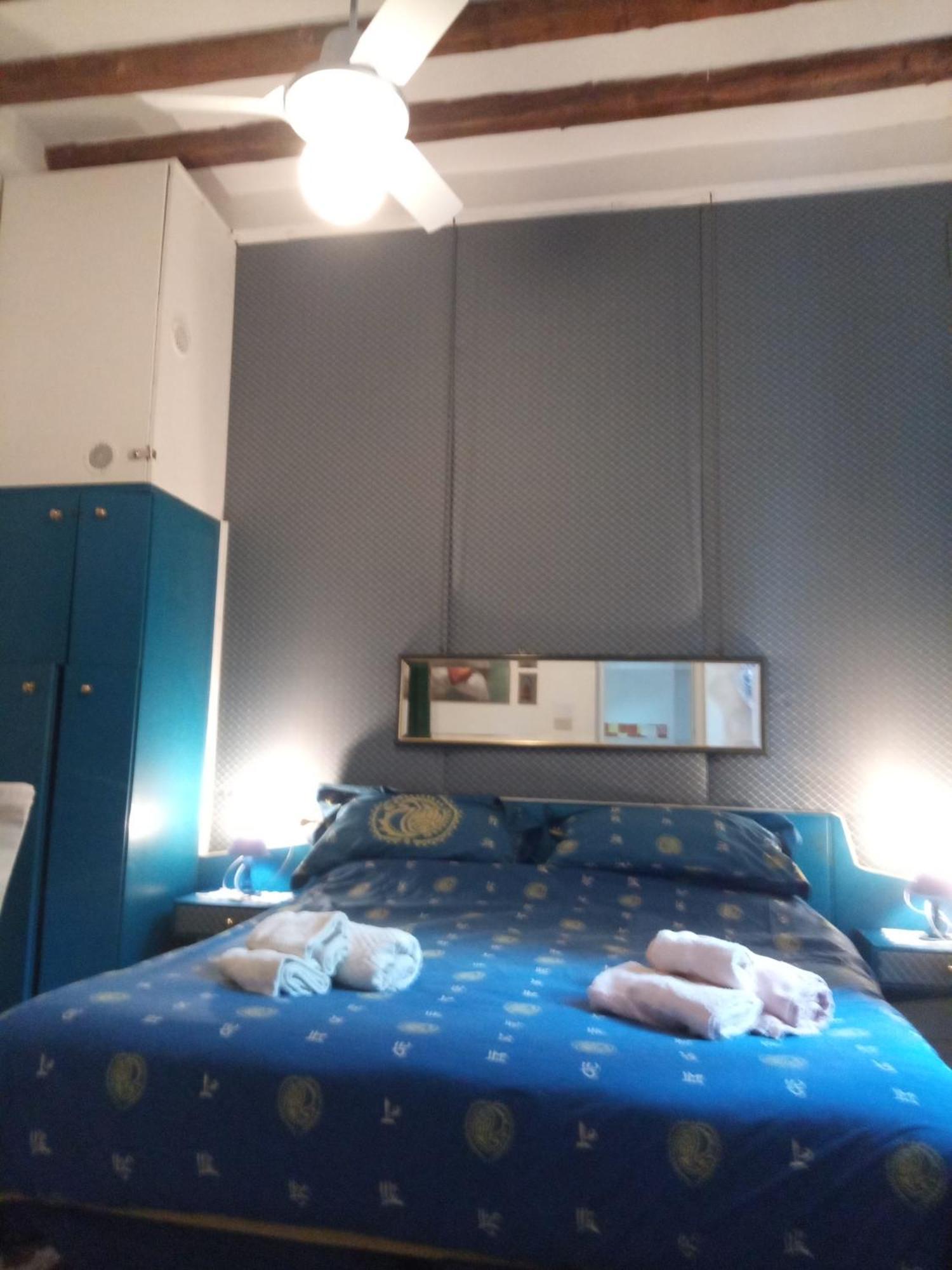 Biennale Bed and Breakfast Venetië Buitenkant foto