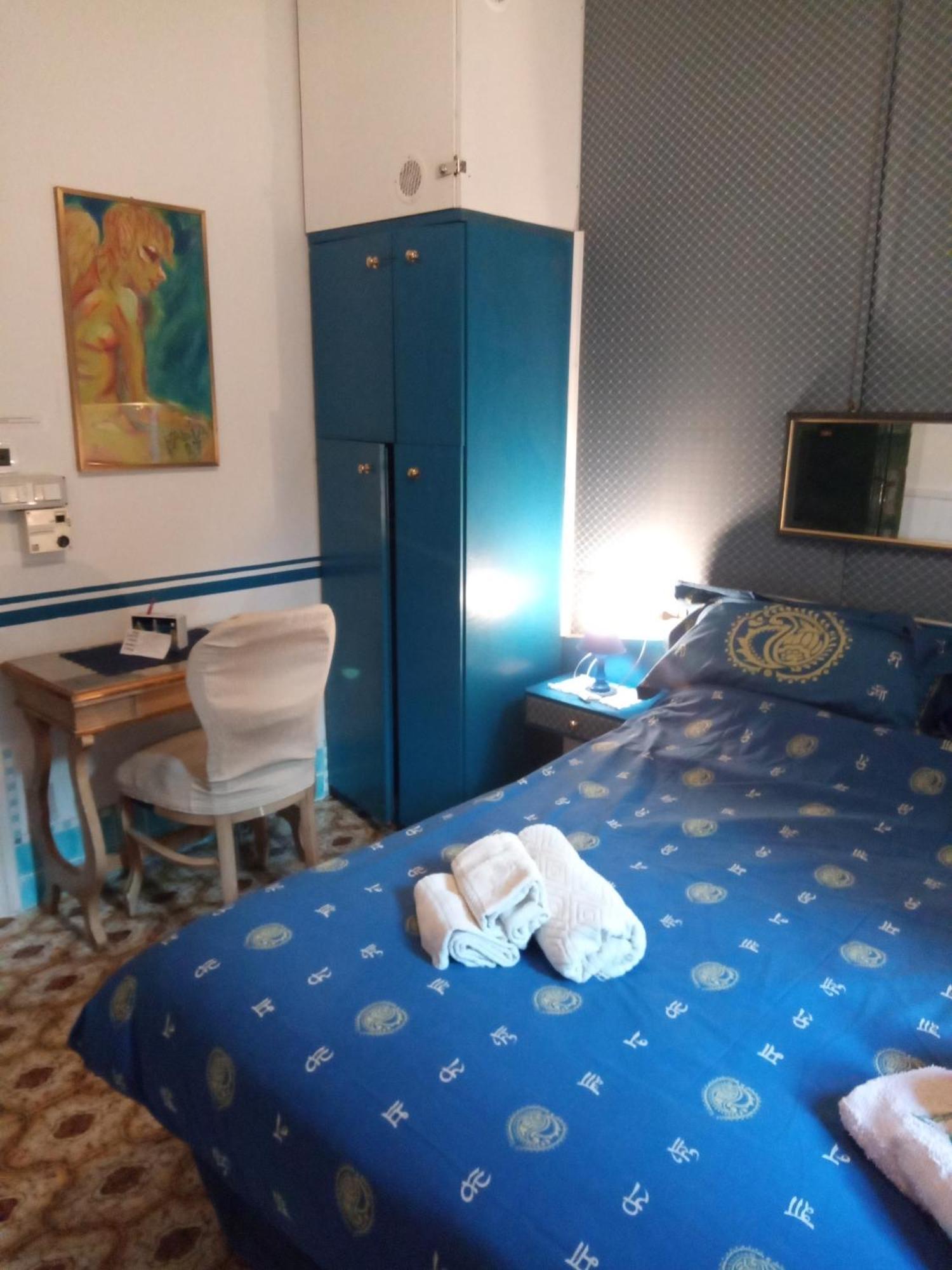 Biennale Bed and Breakfast Venetië Buitenkant foto