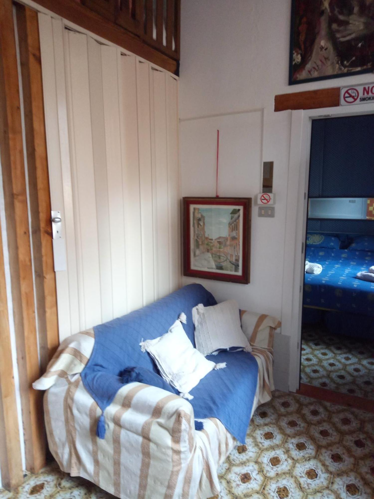 Biennale Bed and Breakfast Venetië Buitenkant foto